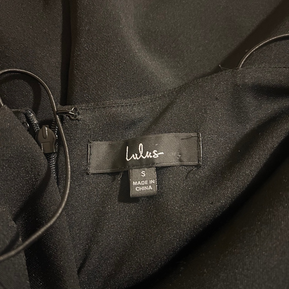 Lulus - Black Ruffled Mini Dress